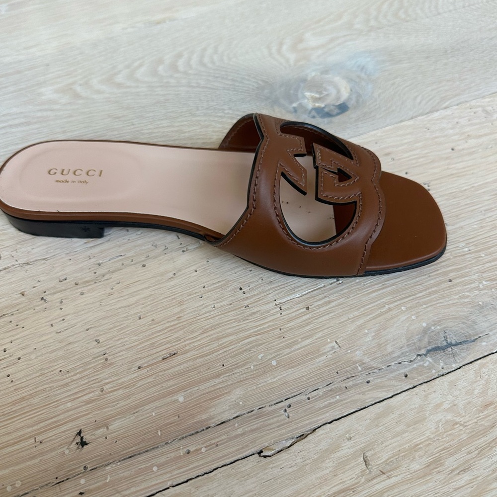 Gucci Tan Leather cutout Slide Sandals - Picture 5 of 7